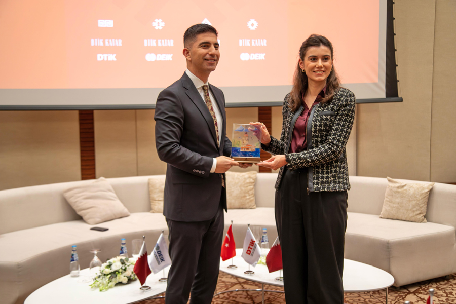Empowering the Future: DTİK Qatar Hosts Panel for Turkish Students in Qatar